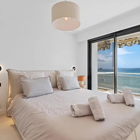 Exceptional With Sea View *