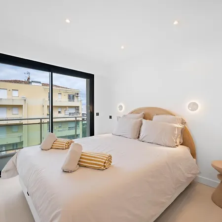 Exceptional With Sea View