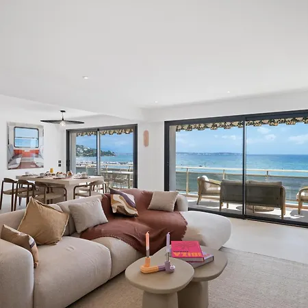 Exceptional With Sea View דירה *